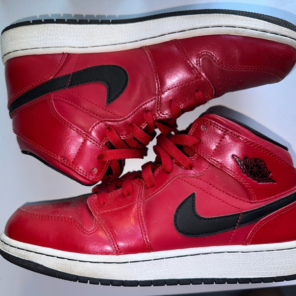 Nike Shoes Nike Air Jordan Gym Reds Unisex 65 Y Poshmark